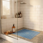 Tapis de douche carré antidérapant Carréa - ambiance douche avec porte-savon, coloris Transparent